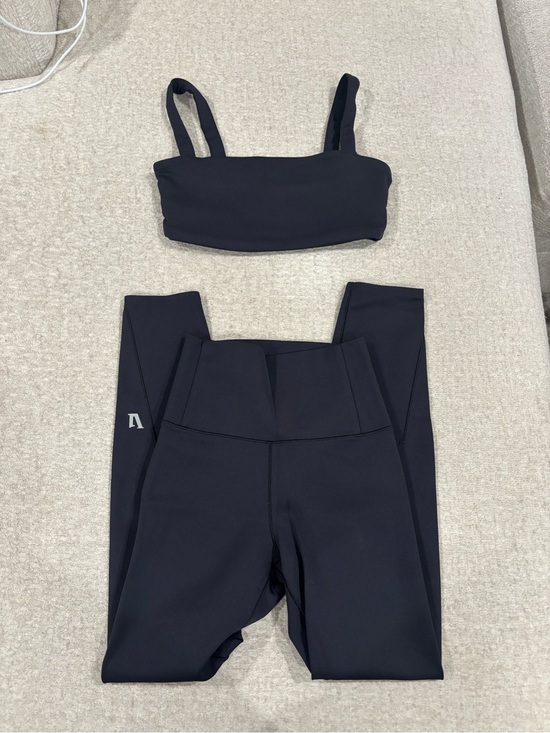 Vuori Pants - Vuori Black High-Rise Leggings with Matching Crop Tank